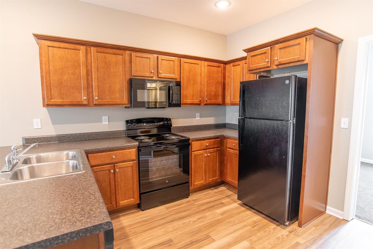 2200 Del Carmel Way - Photo 4 of 26