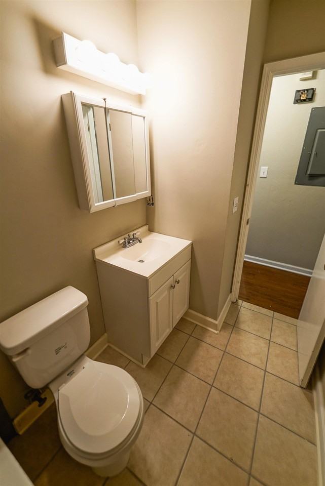 2230 Mandrell Ct - Photo 3 of 15