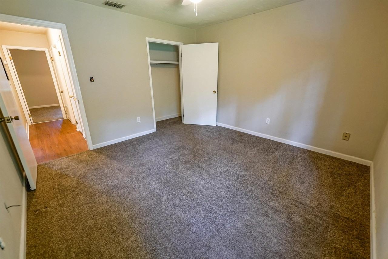 2230 Mandrell Ct - Photo 7 of 15