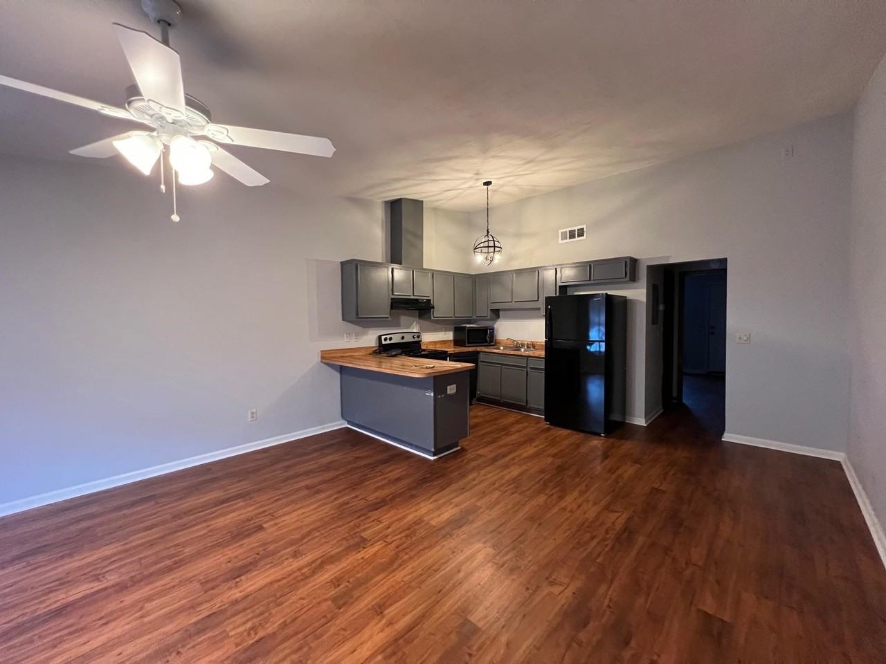 218 White Dr #D - Photo 2 of 20