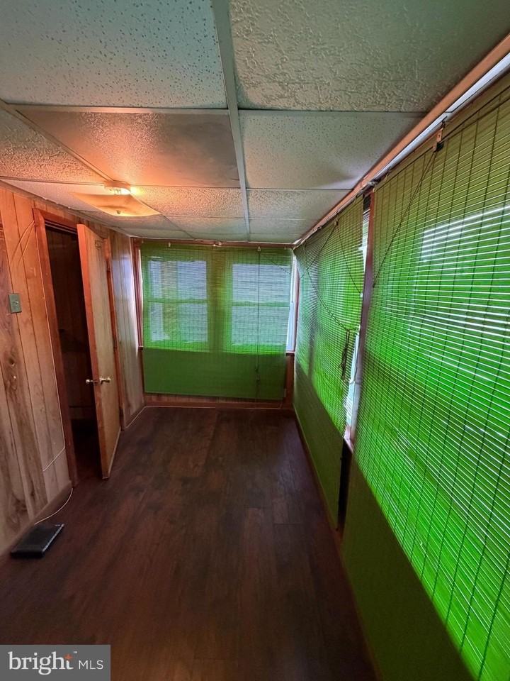 1919 16th St Se - Photo 6 of 12