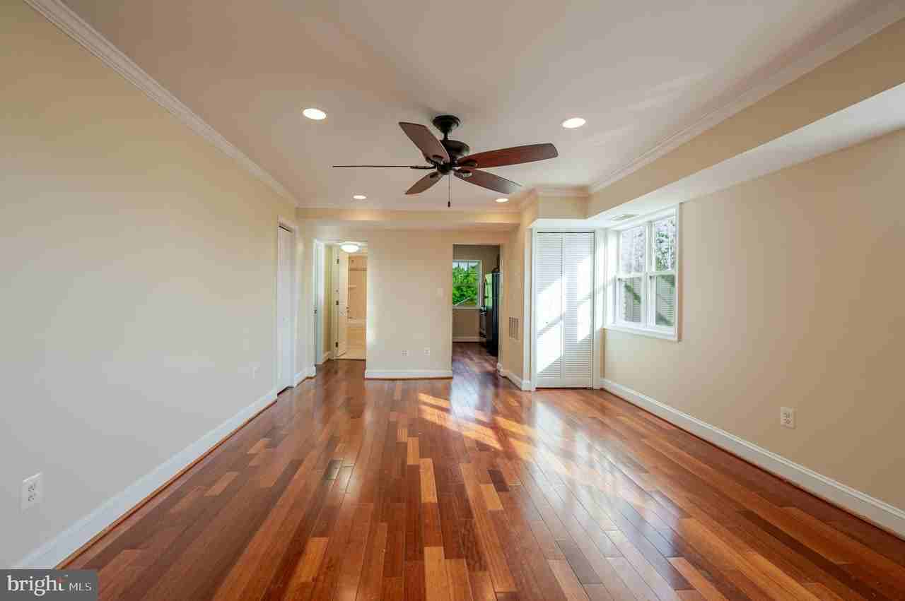 3868 9th St Se #302 - Photo 2 of 10