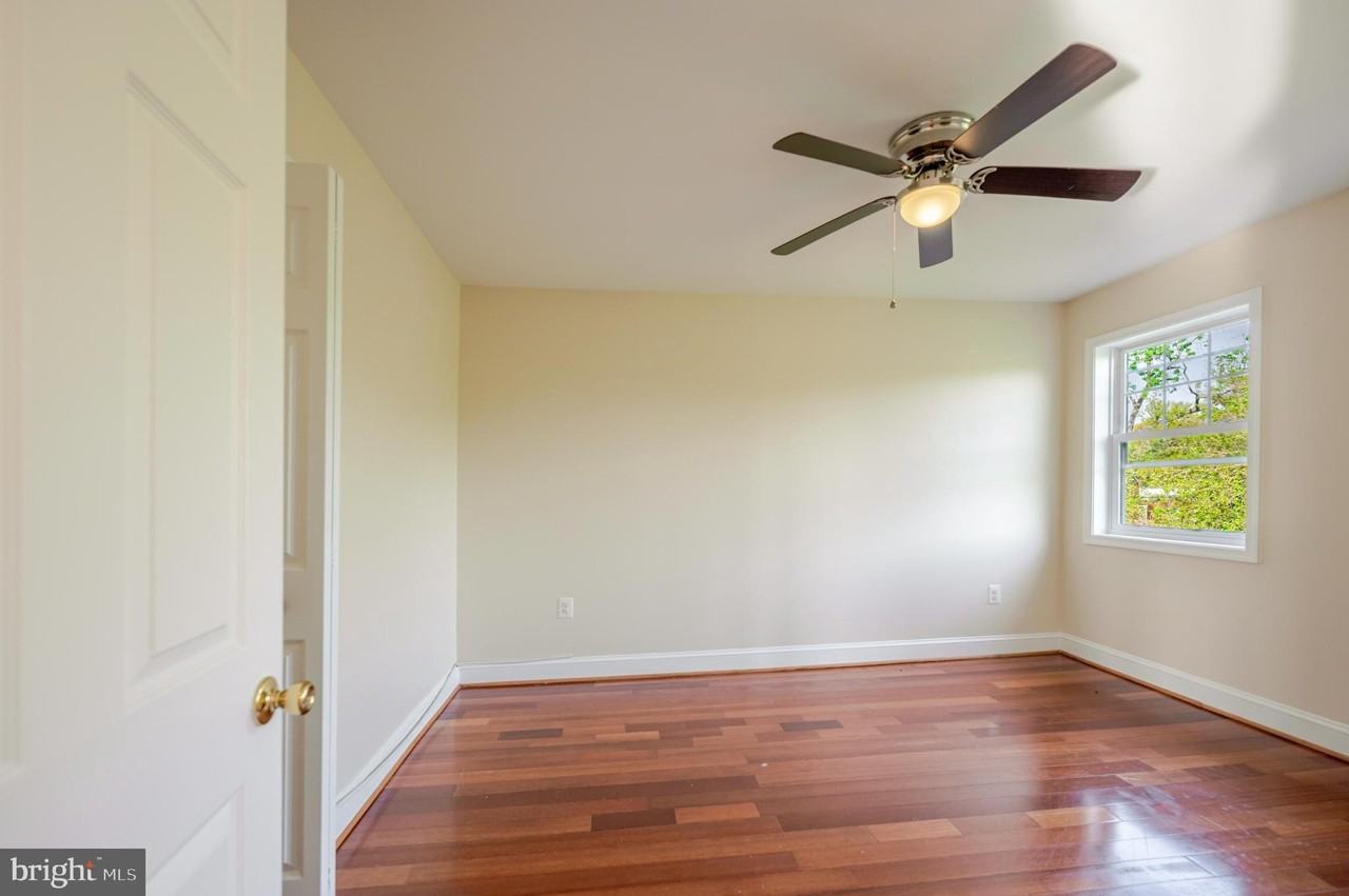 3868 9th St Se #302 - Photo 5 of 10