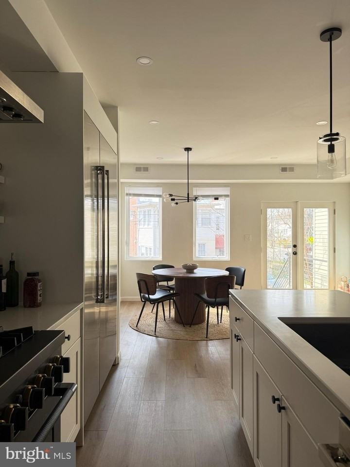 5326 9th St Nw - Photo 4 of 37