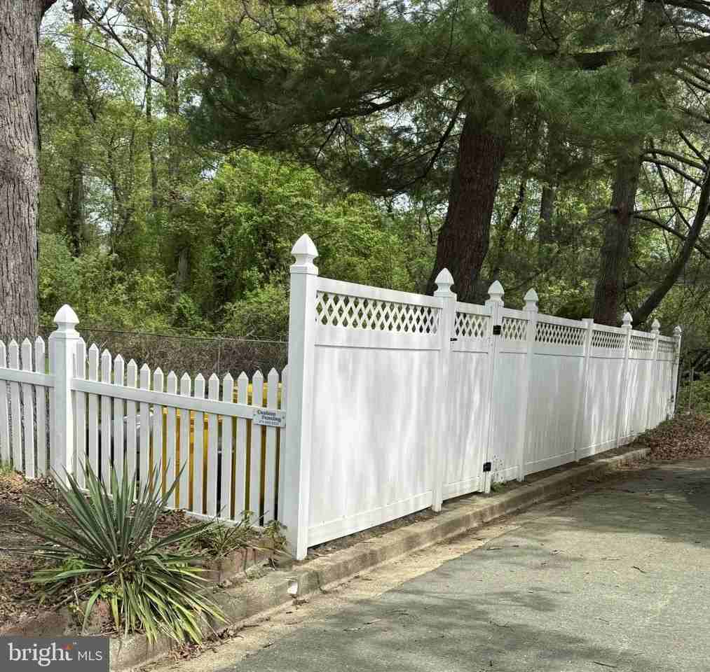 23 N Carolina Ave - Photo 3 of 10