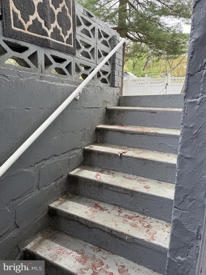 23 N Carolina Ave - Photo 4 of 10