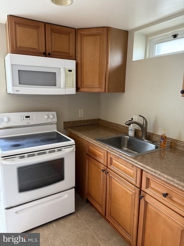 23 N Carolina Ave - Photo 7 of 10