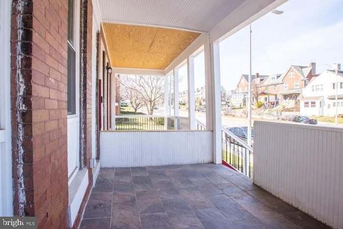 4013 Edmondson Ave - Photo 2 of 31