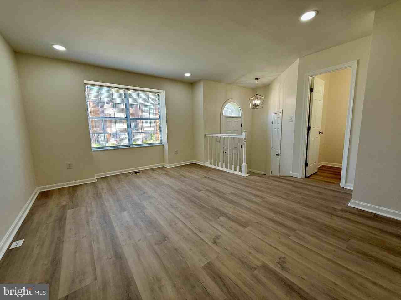 4 Bright Star Ct - Photo 4 of 50