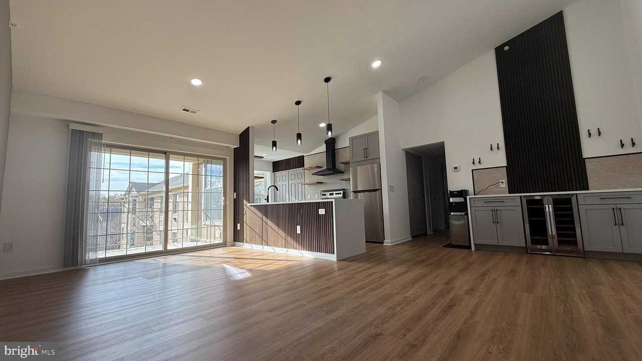 3502 Thomas Pointe Ct #3C - Photo 6 of 46