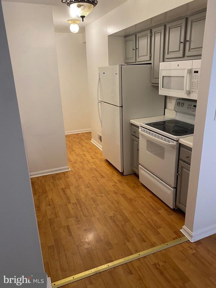 9717 Whiskey Run - Photo 4 of 31