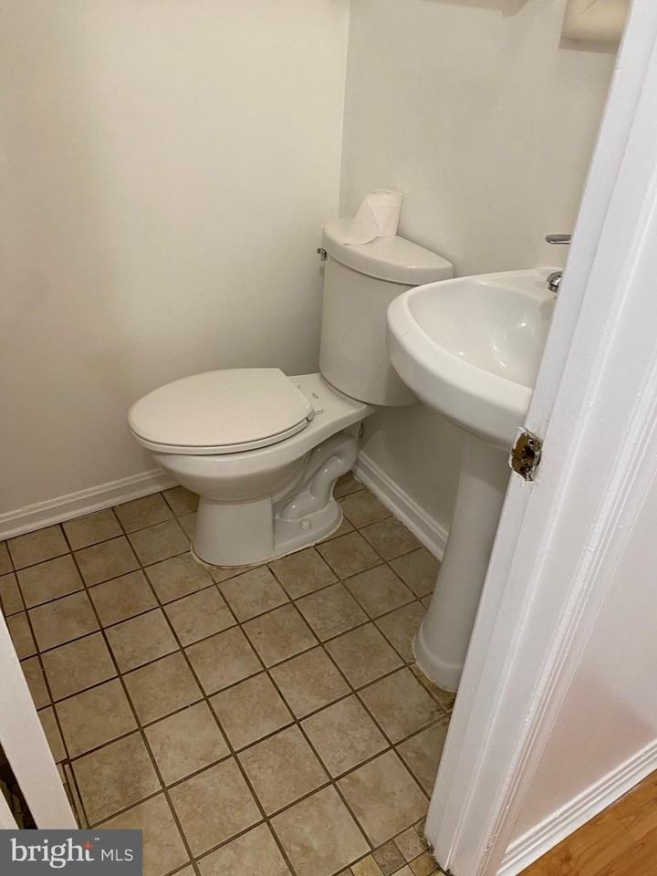 9717 Whiskey Run - Photo 6 of 31