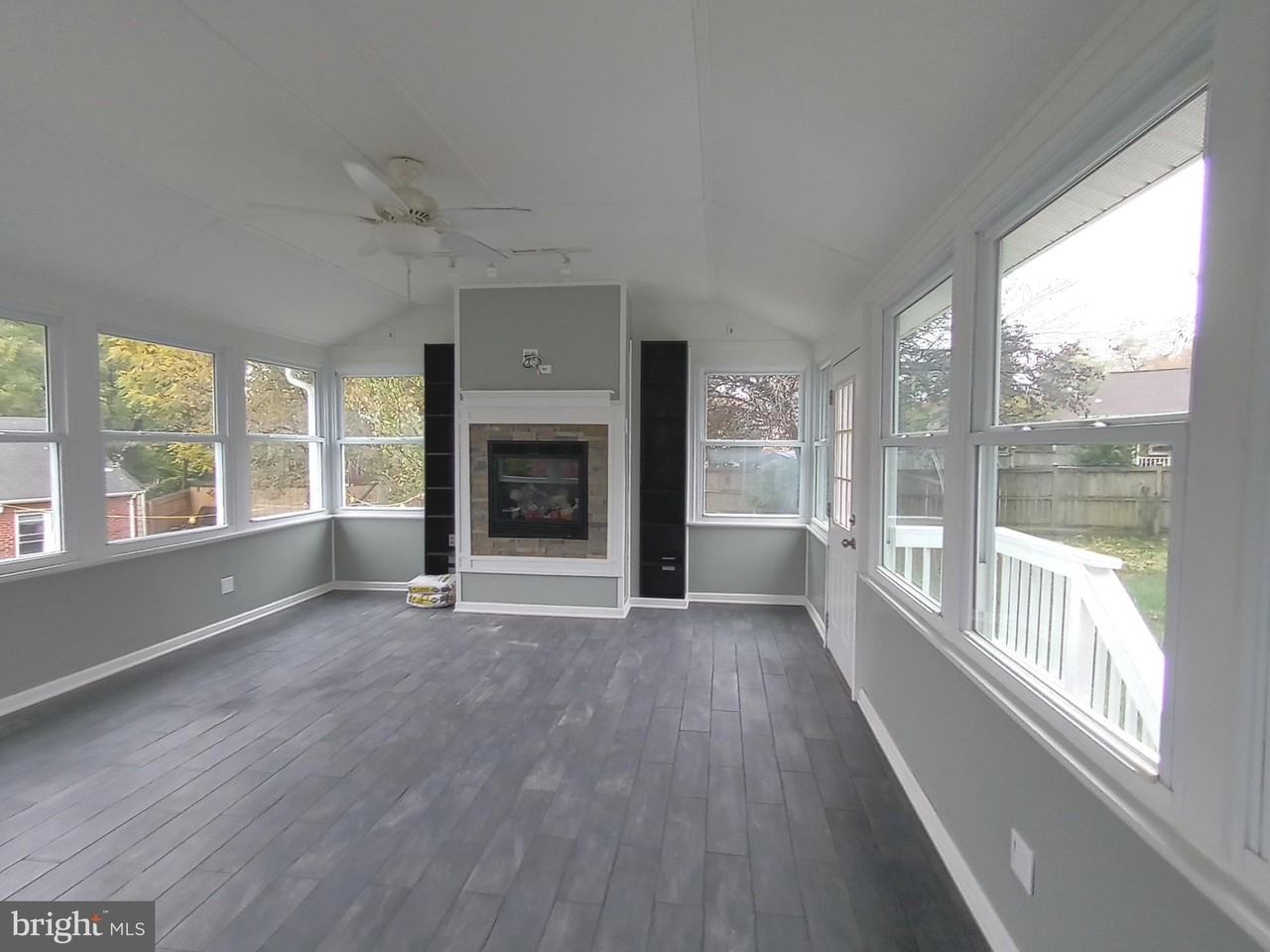 11305 Galt Ave - Photo 2 of 32