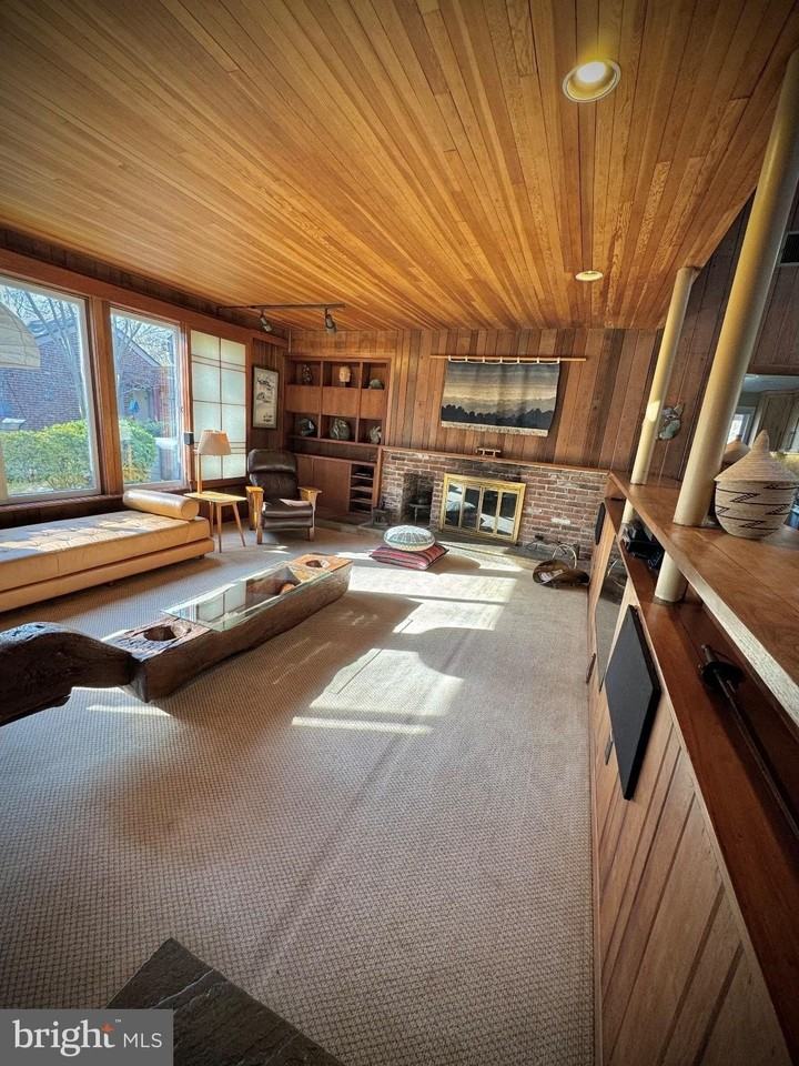 6819 Selkirk Dr - Photo 5 of 27