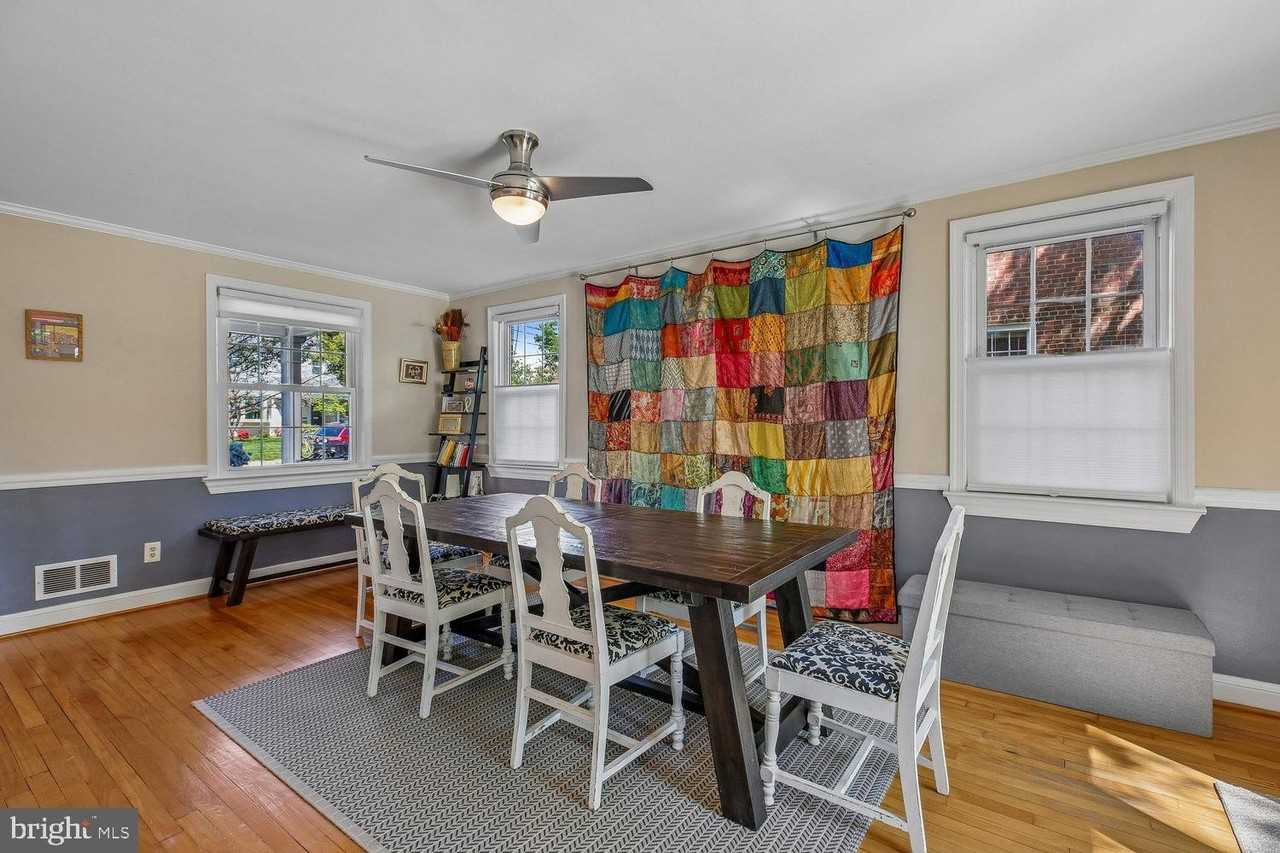 1812 Brisbane St - Photo 7 of 33