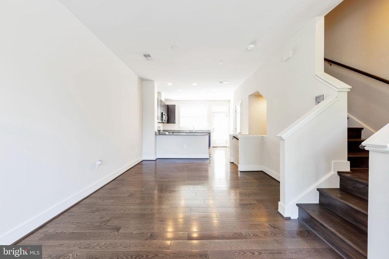 16608 Crabbs Branch Way - Photo 4 of 23