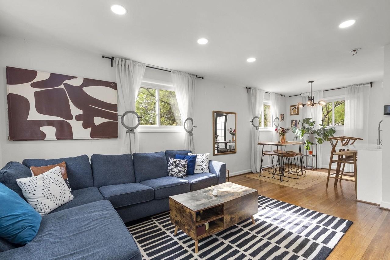 3300 Manorwood Dr - Photo 3 of 23