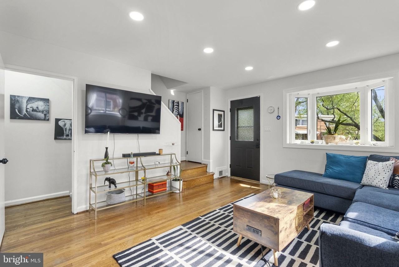 3300 Manorwood Dr - Photo 6 of 23