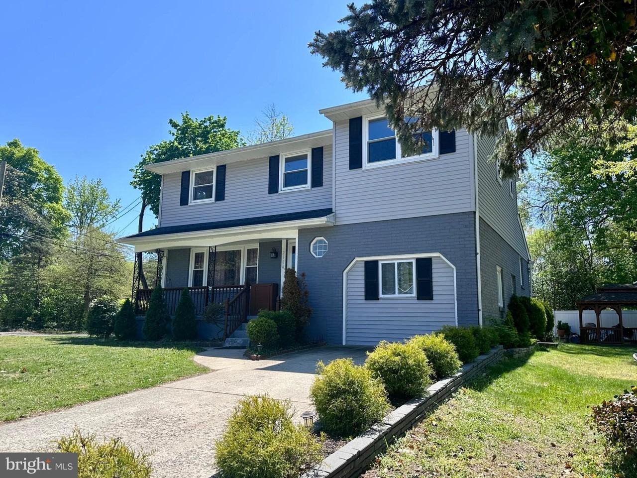 2904 Church Rd - Photo 2 of 32