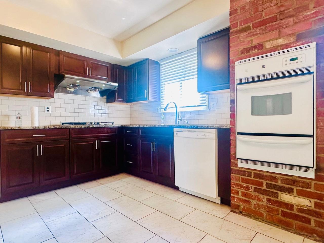 2904 Church Rd - Photo 6 of 32