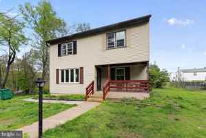 featured image of 4225 Walsh Ave