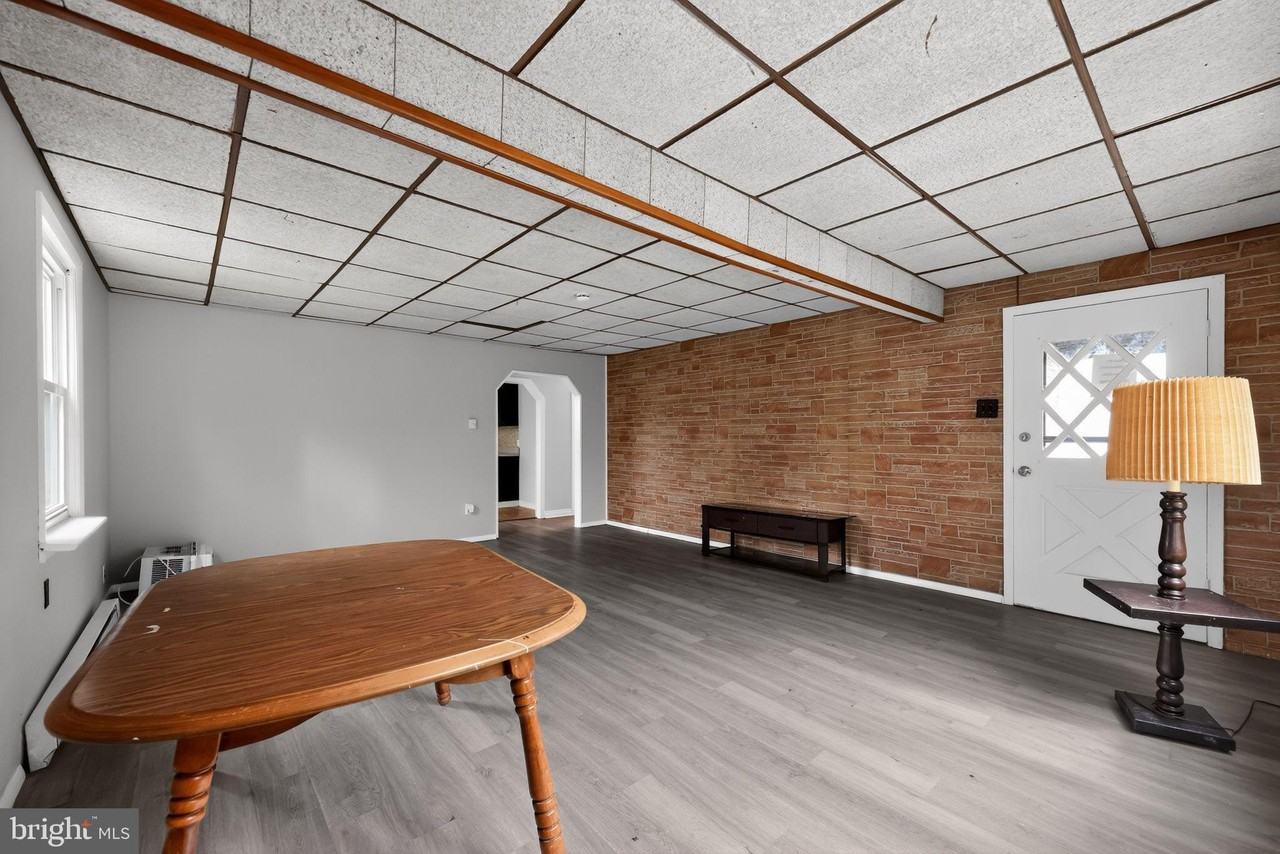 4225 Walsh Ave - Photo 7 of 30