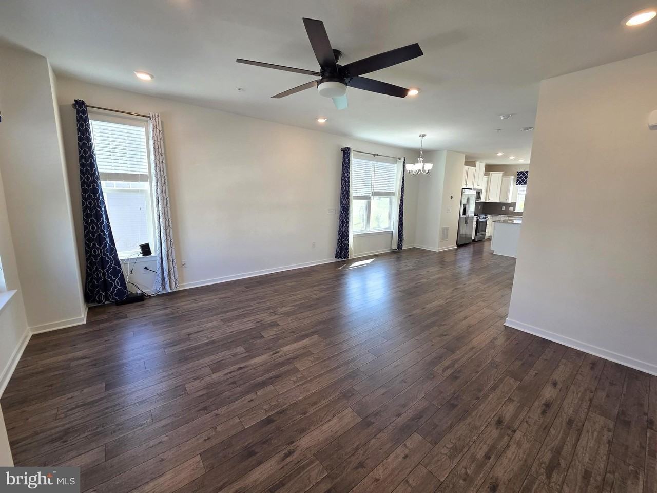 1928 Boulder Dr - Photo 4 of 35