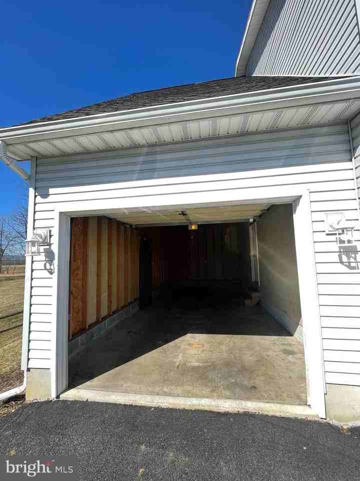 6247 Mountain View Dr - Photo 3 of 13