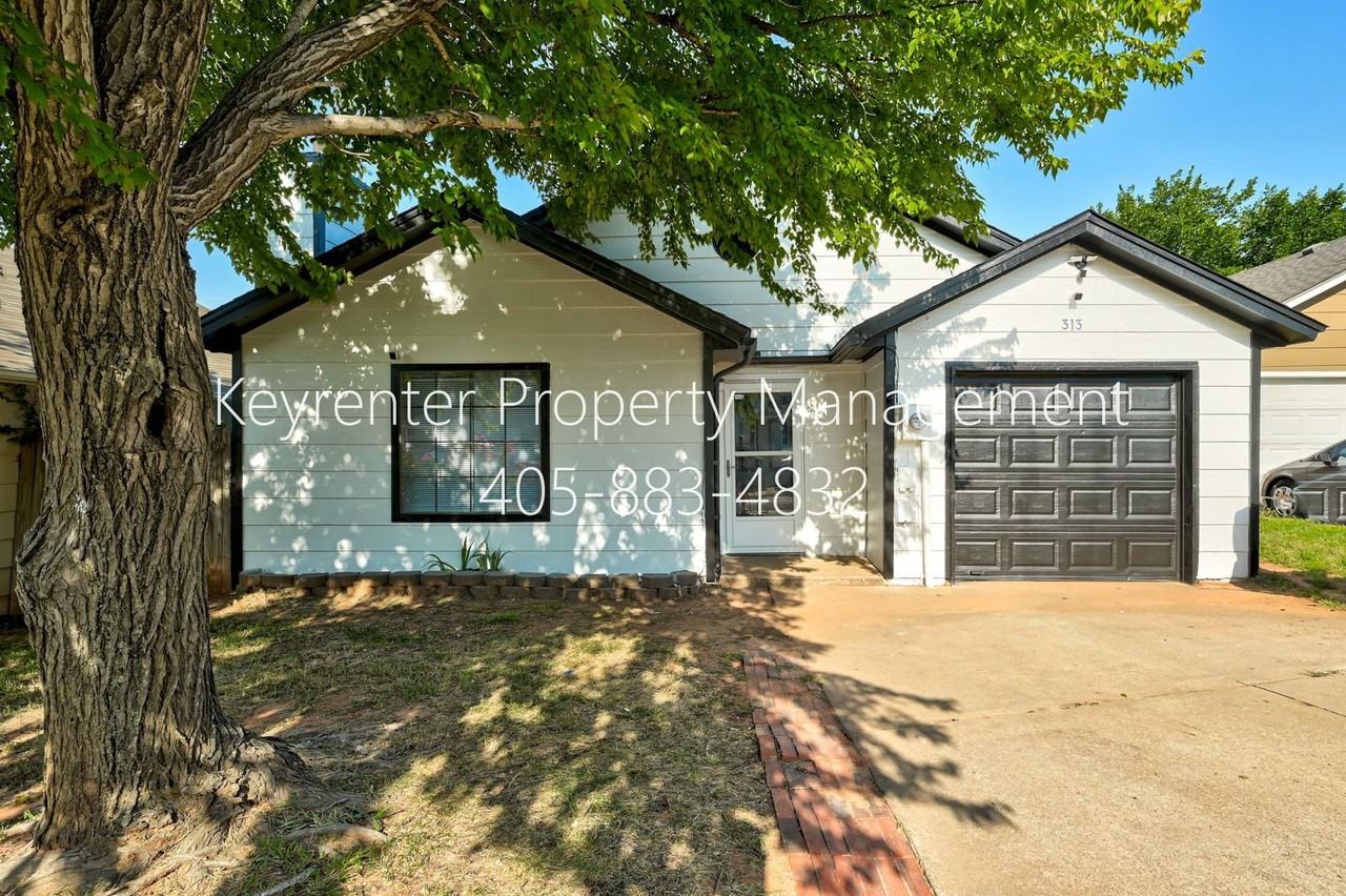 313 Belmont Dr - Photo 2 of 31