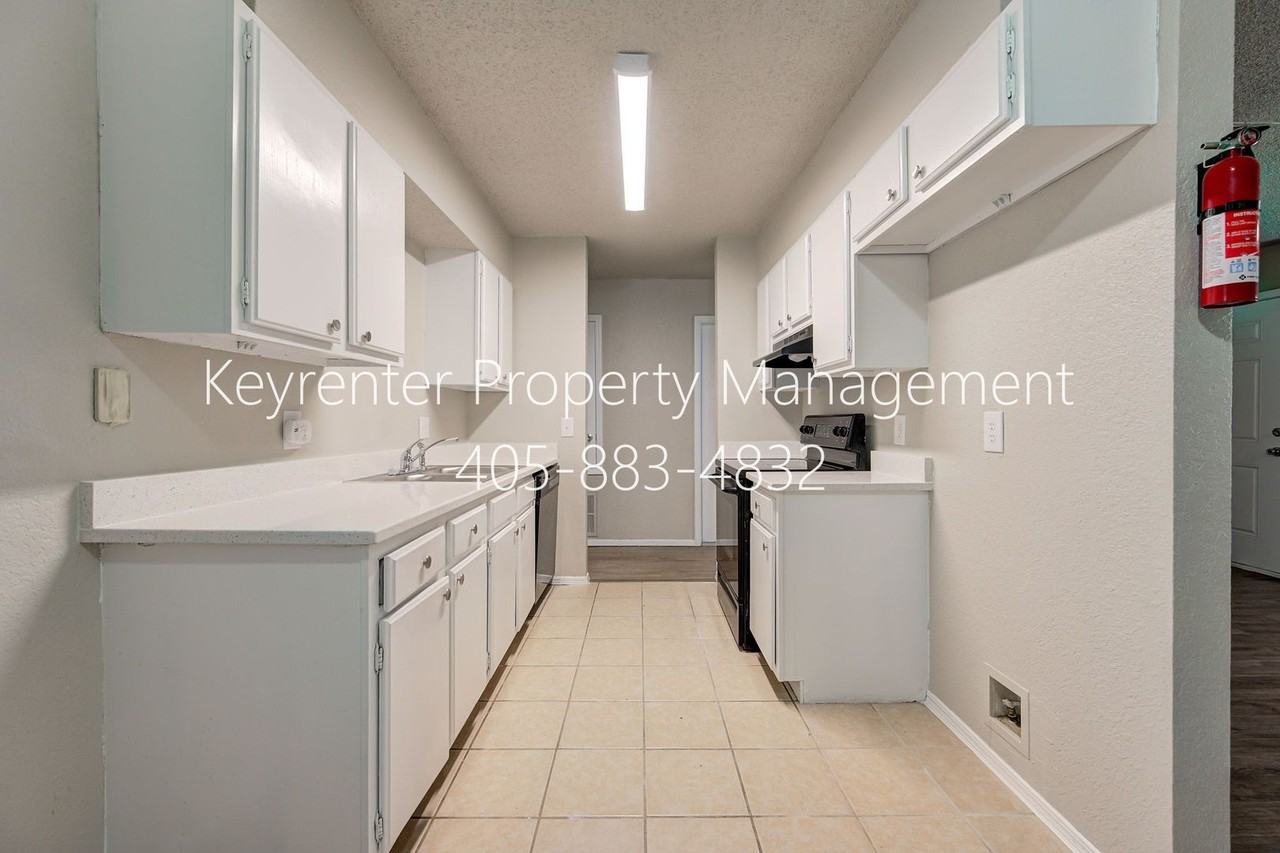313 Belmont Dr - Photo 7 of 31