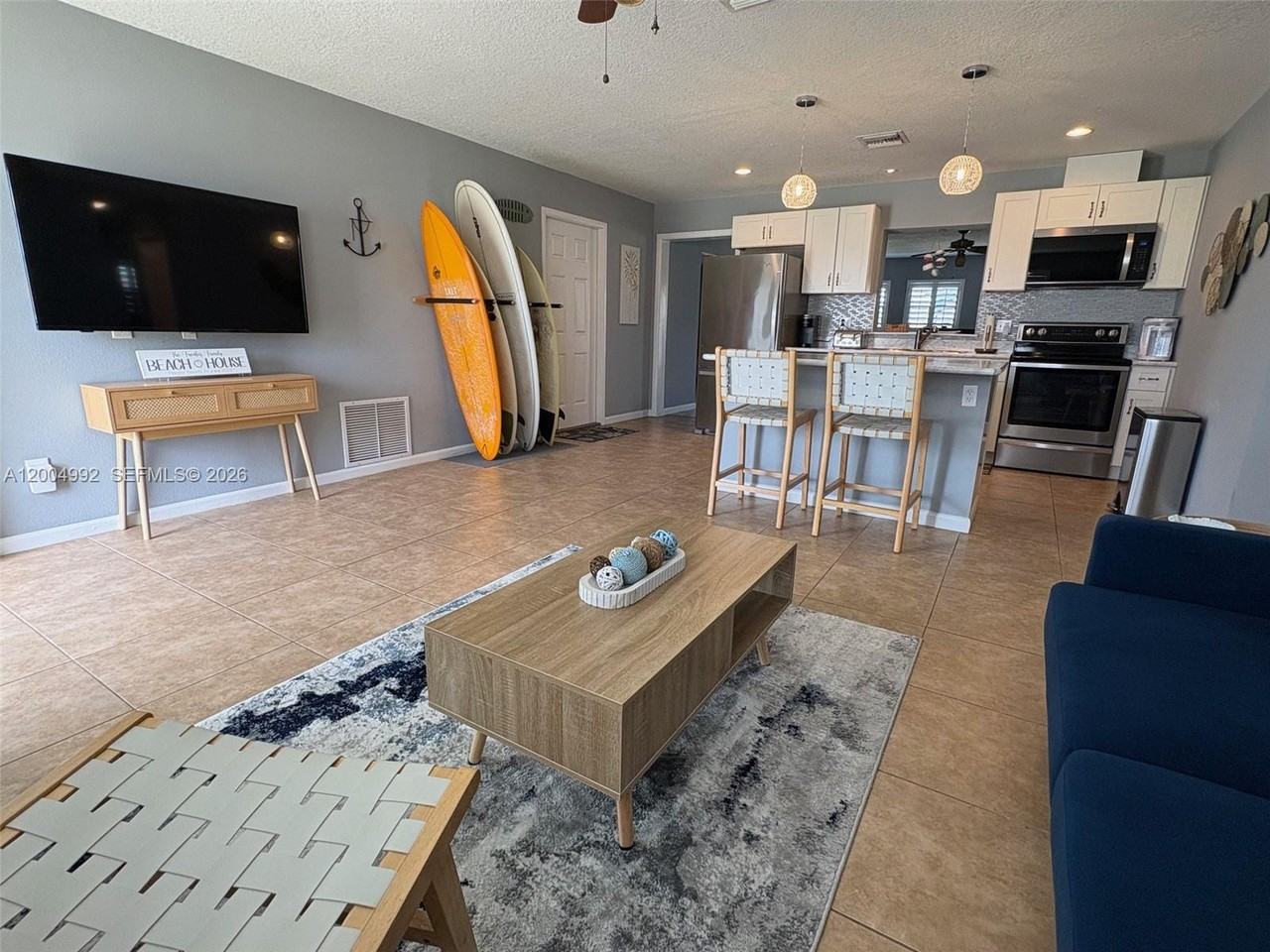 333 Palm Cir - Photo 6 of 27