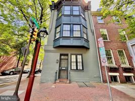 featured image of 300 Lombard St