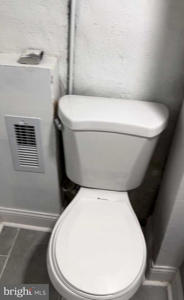 898 Scattergood St - Photo 4 of 9