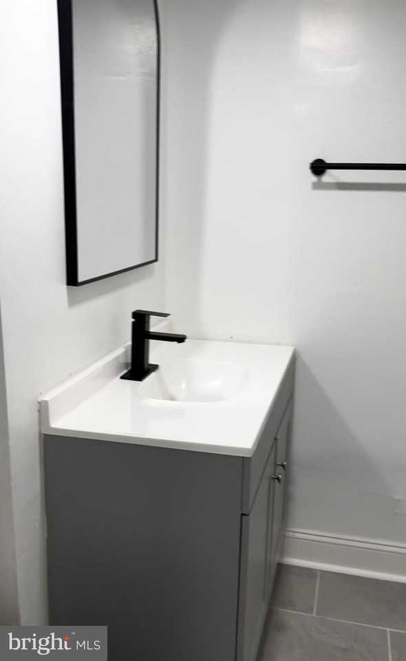 898 Scattergood St - Photo 5 of 9