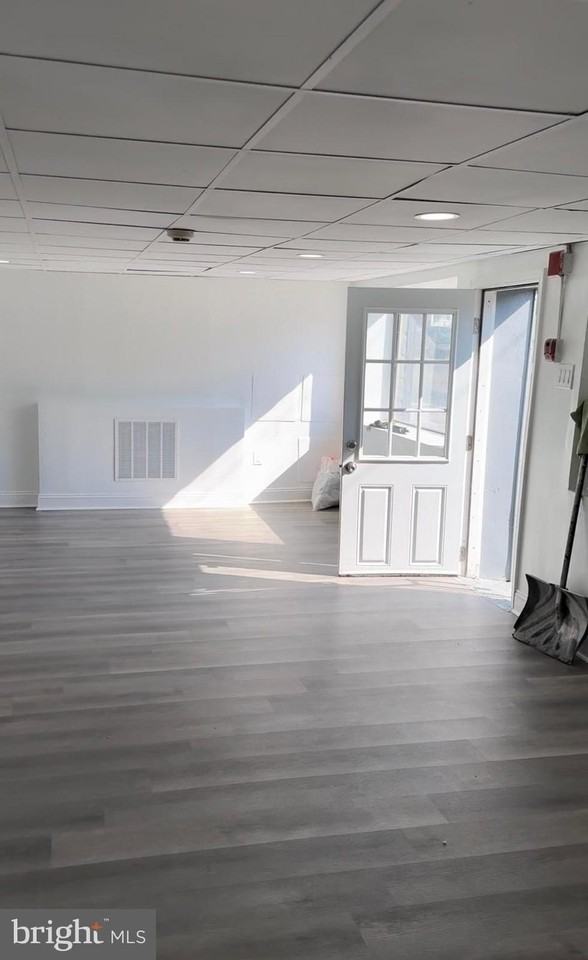 898 Scattergood St - Photo 7 of 9