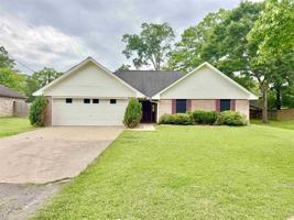 featured image of 127 Timbercreek Ln