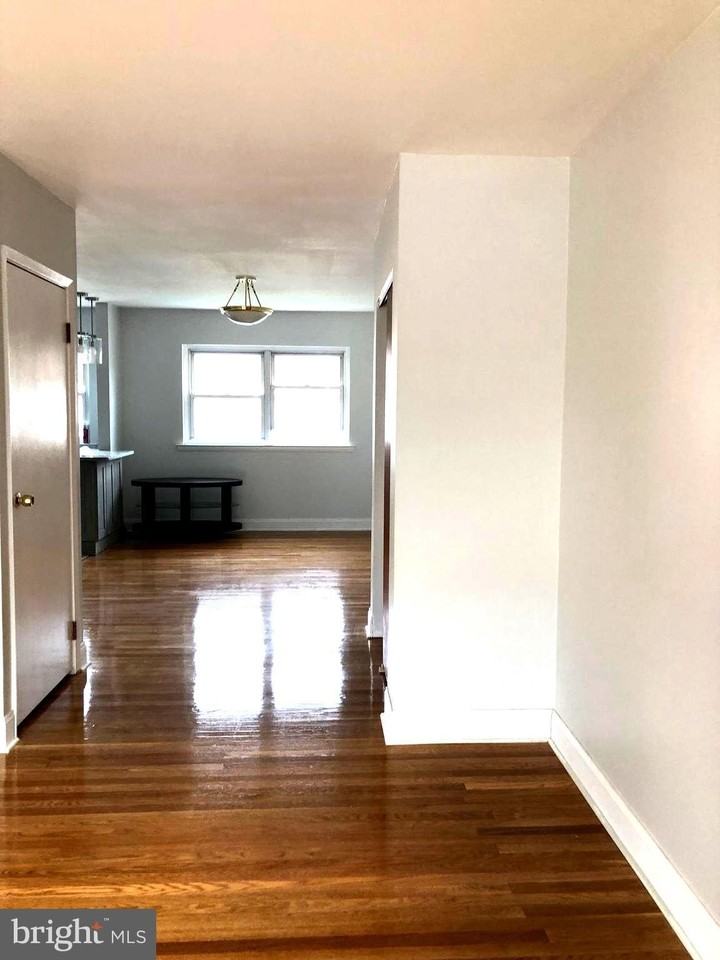 3243 Lester Rd - Photo 2 of 21