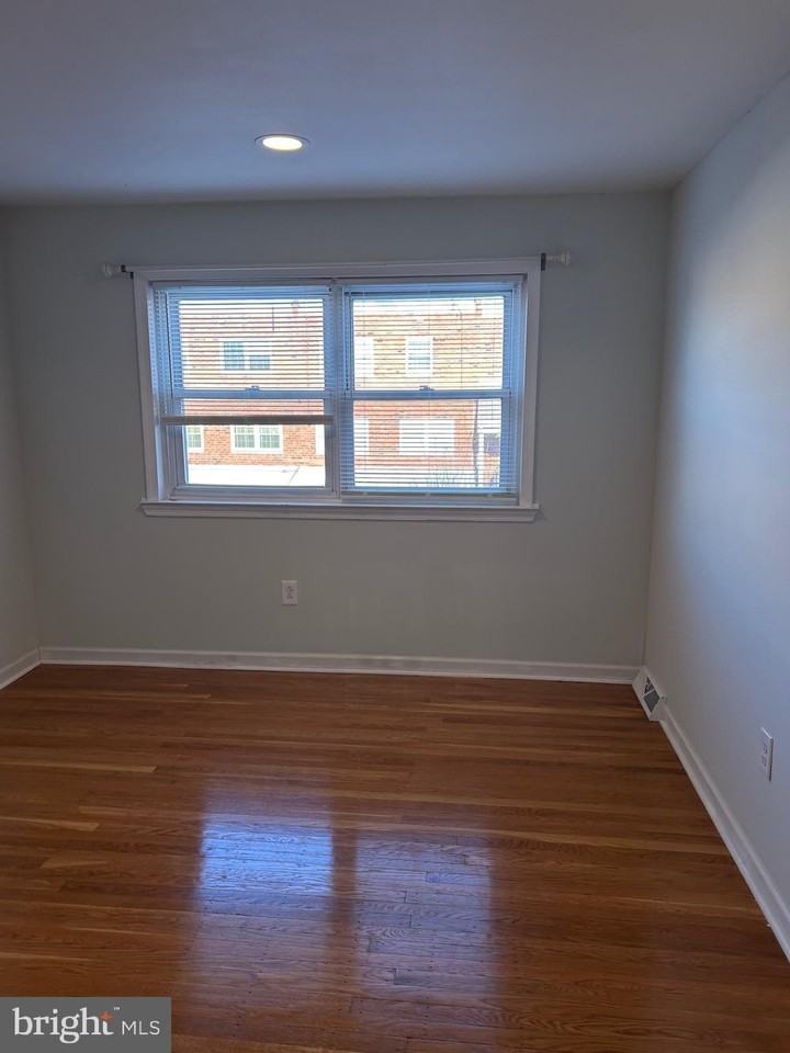 3243 Lester Rd - Photo 5 of 21