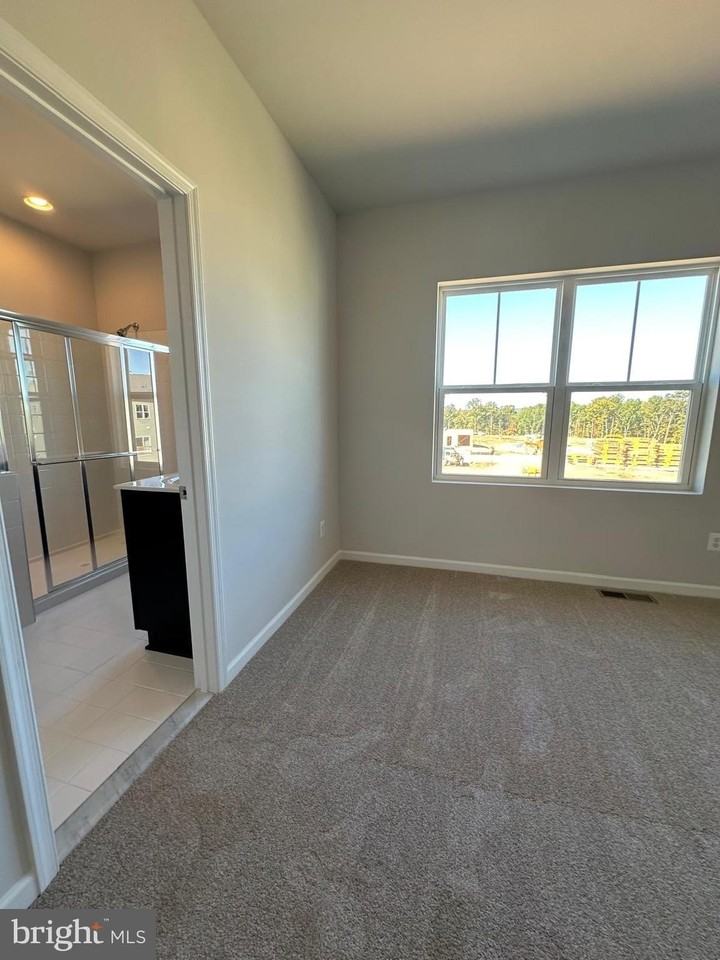 148 Galaxy Pl - Photo 5 of 7