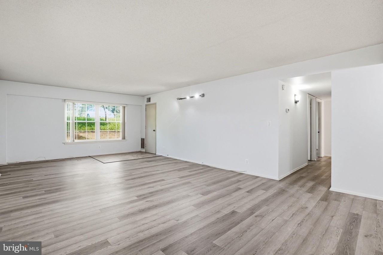 7651 Tremayne Pl #103 - Photo 5 of 25