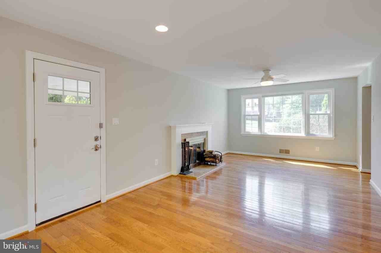 6809 Huntsman Blvd - Photo 7 of 41