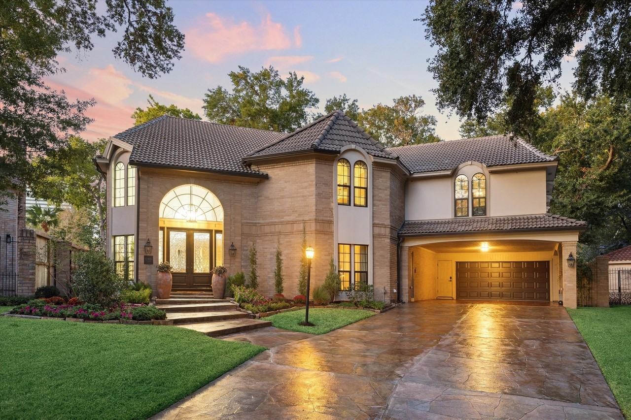 15406 Old Stone Trl - Photo 2 of 43