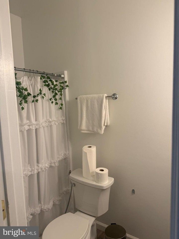 8469 Silverdale Rd - Photo 5 of 17