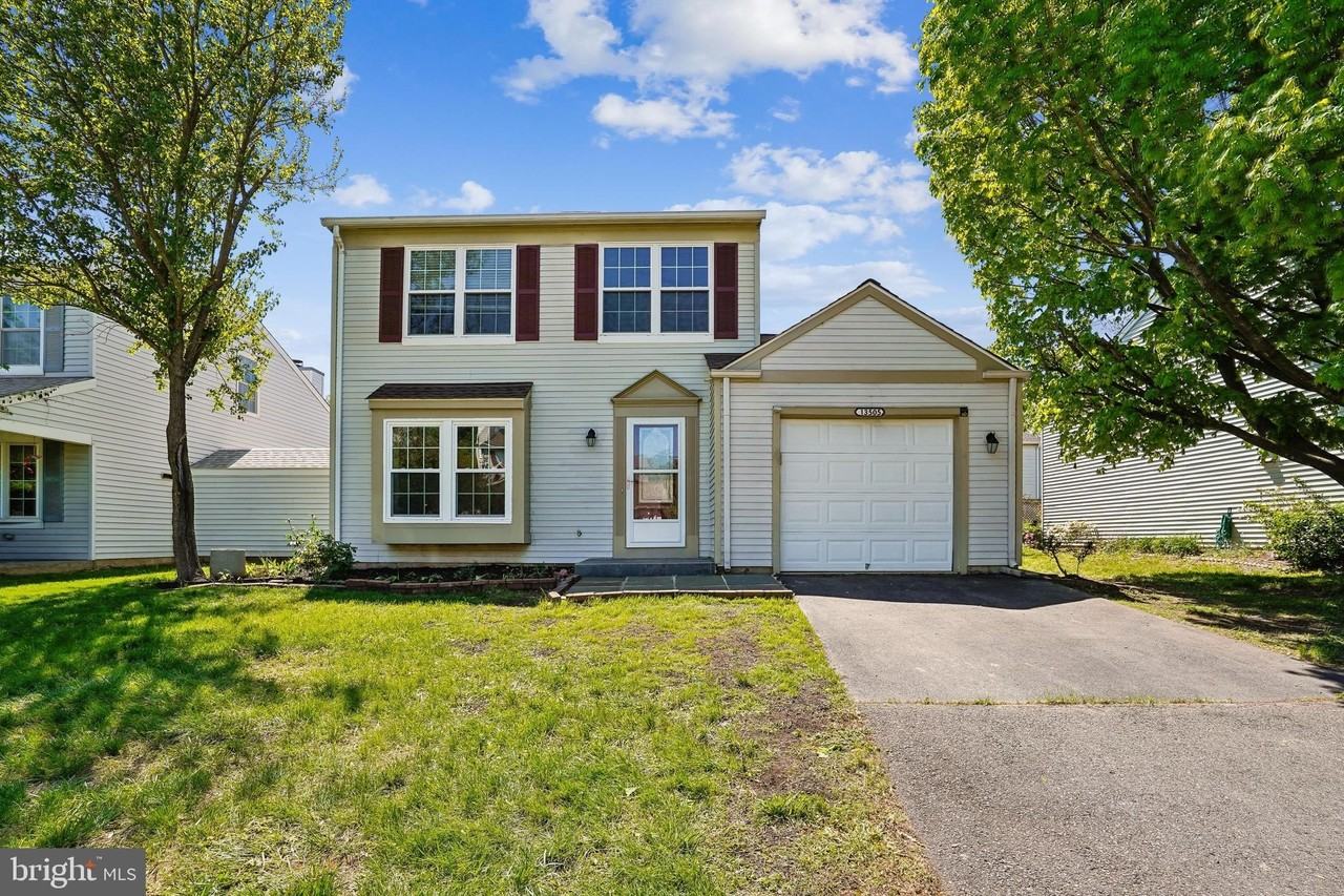 13505 Coates Ln - Photo 2 of 42