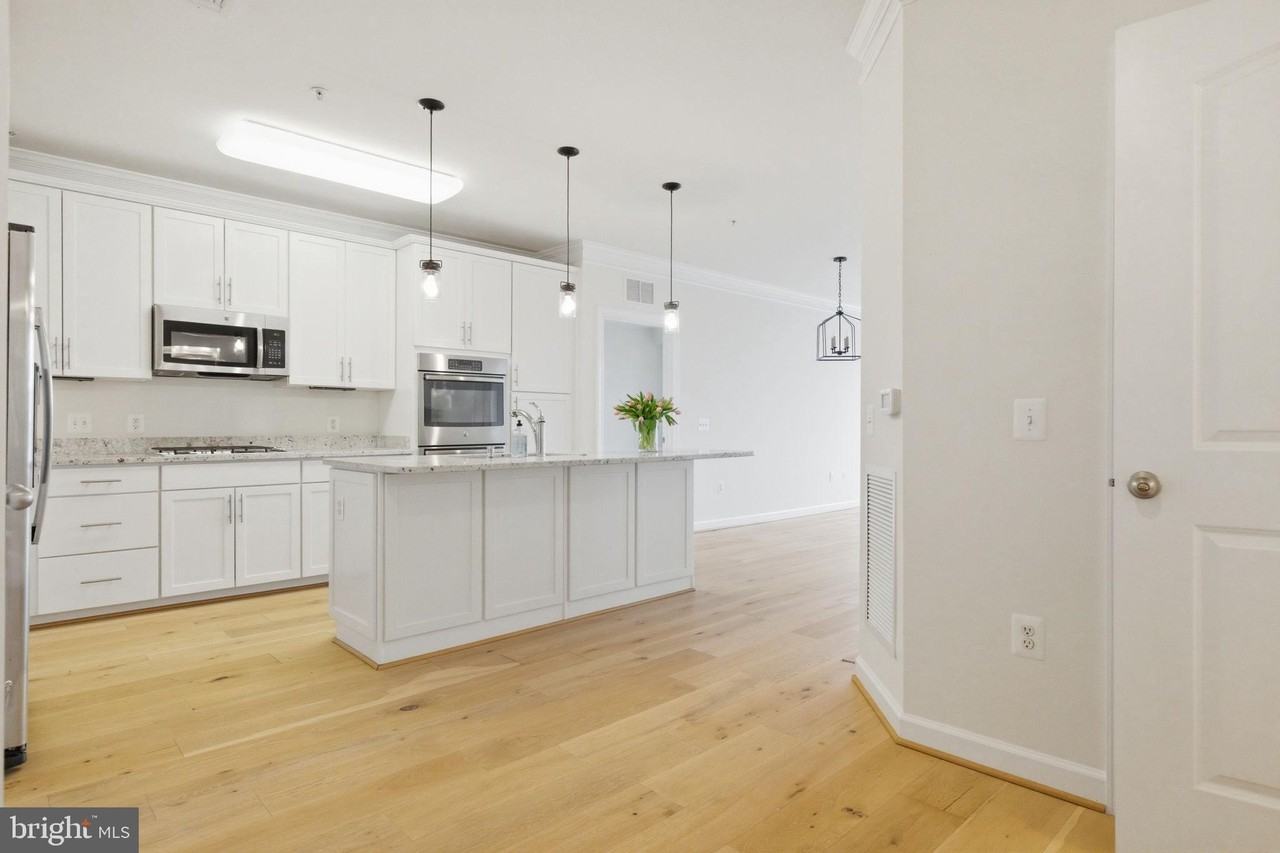 13724 Neil Armstrong Ave #505 - Photo 5 of 17