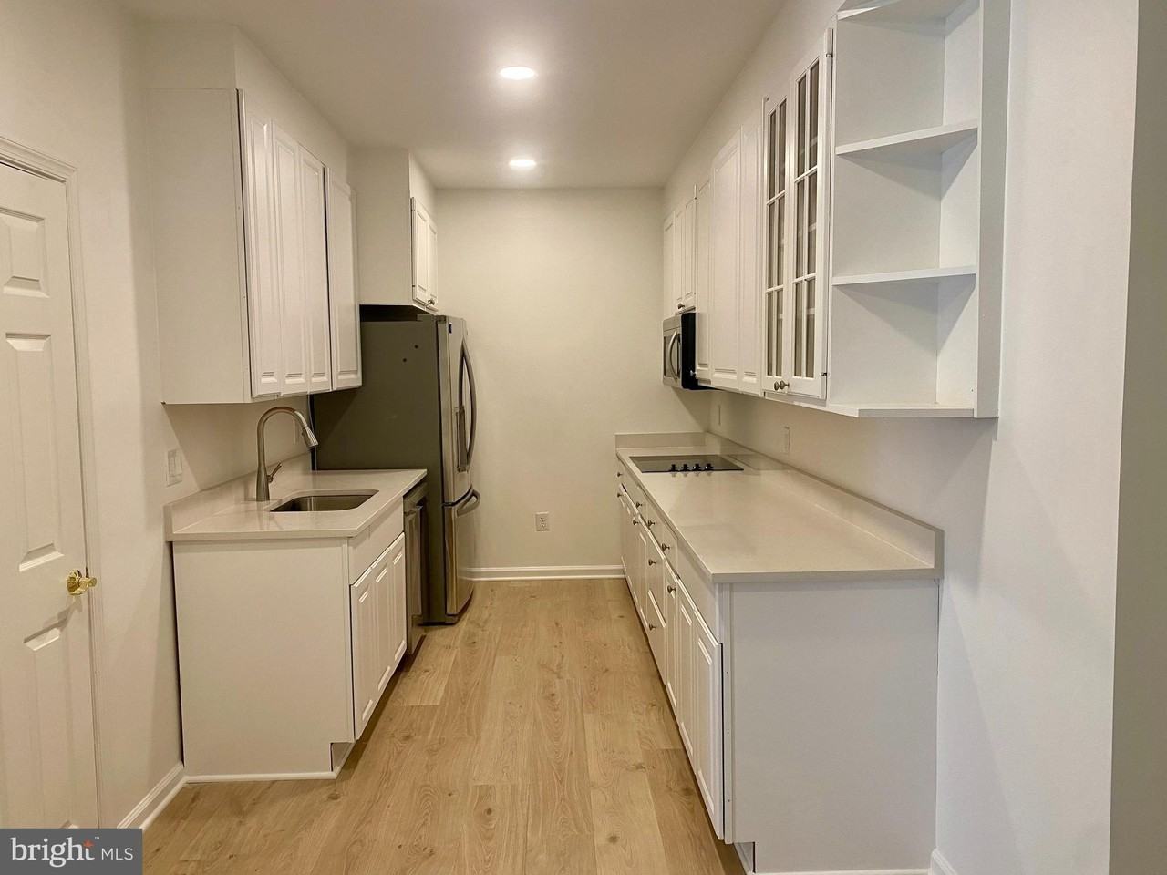 7806 Birnam Wood Dr - Photo 5 of 31