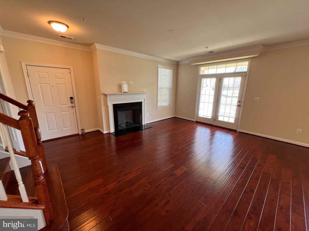 42592 Sunset Ridge Sq - Photo 4 of 28