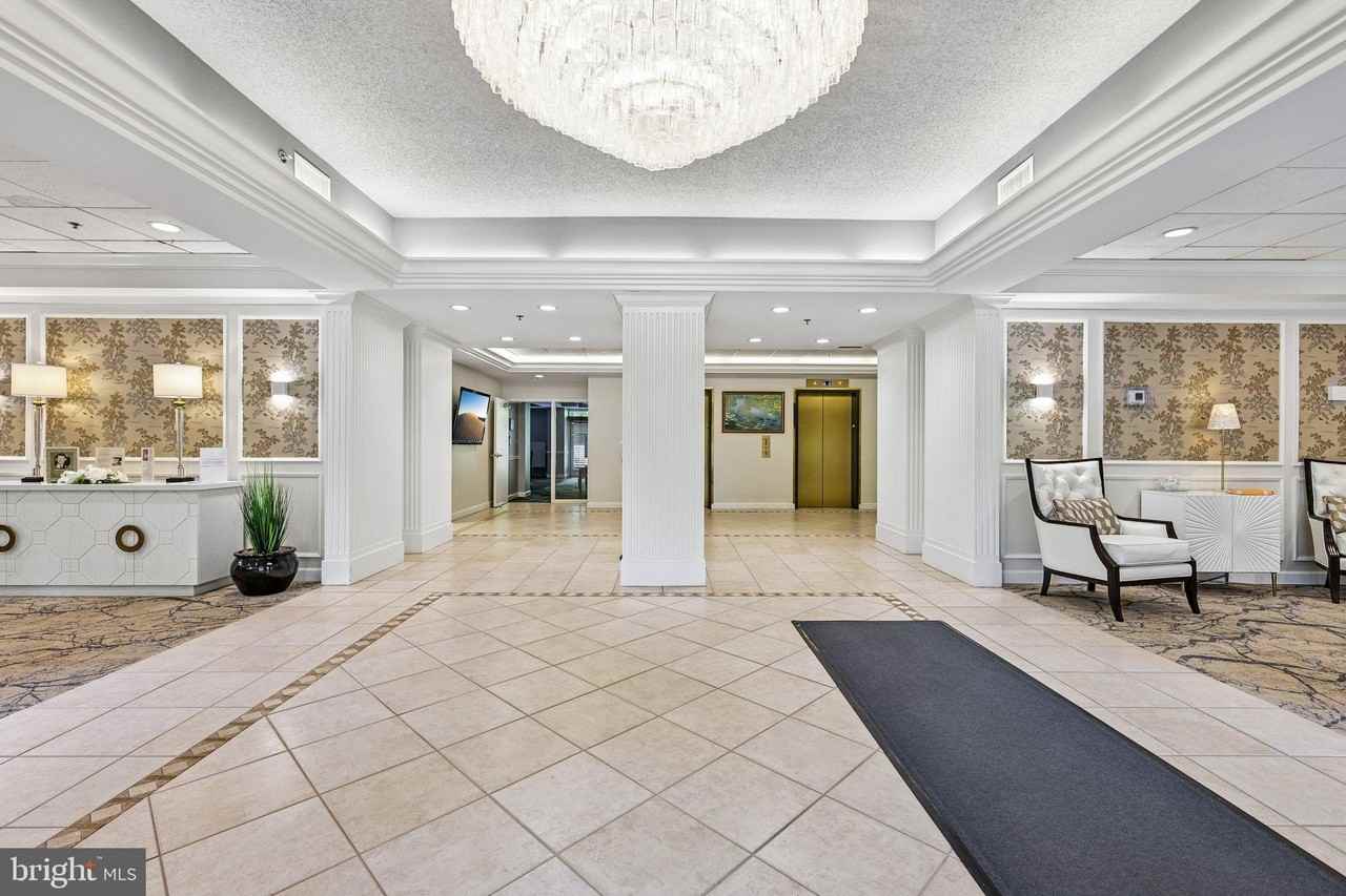 19385 Cypress Ridge Ter #619 - Photo 4 of 50