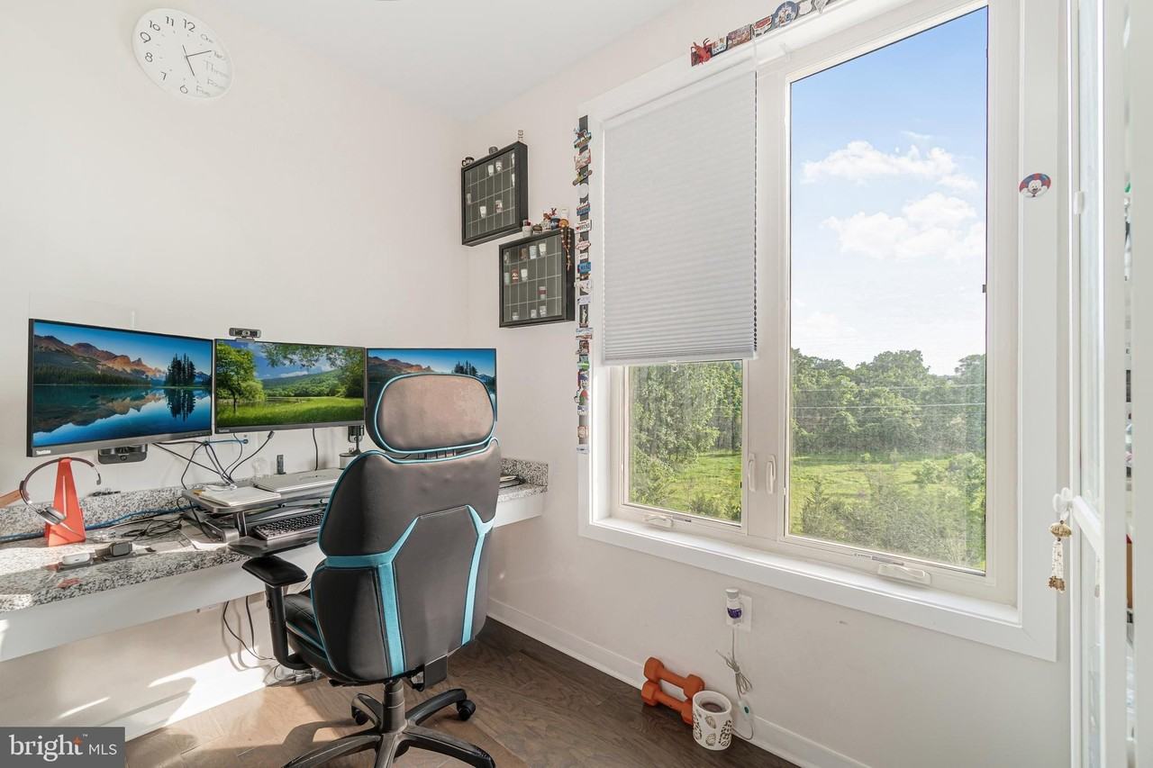 23619 Waterford Downs Ter - Photo 6 of 33