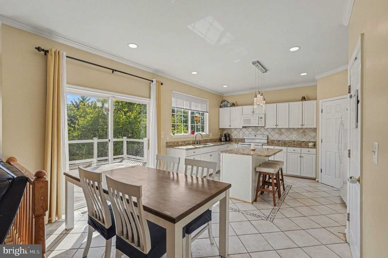 46 Northampton Blvd - Photo 6 of 49